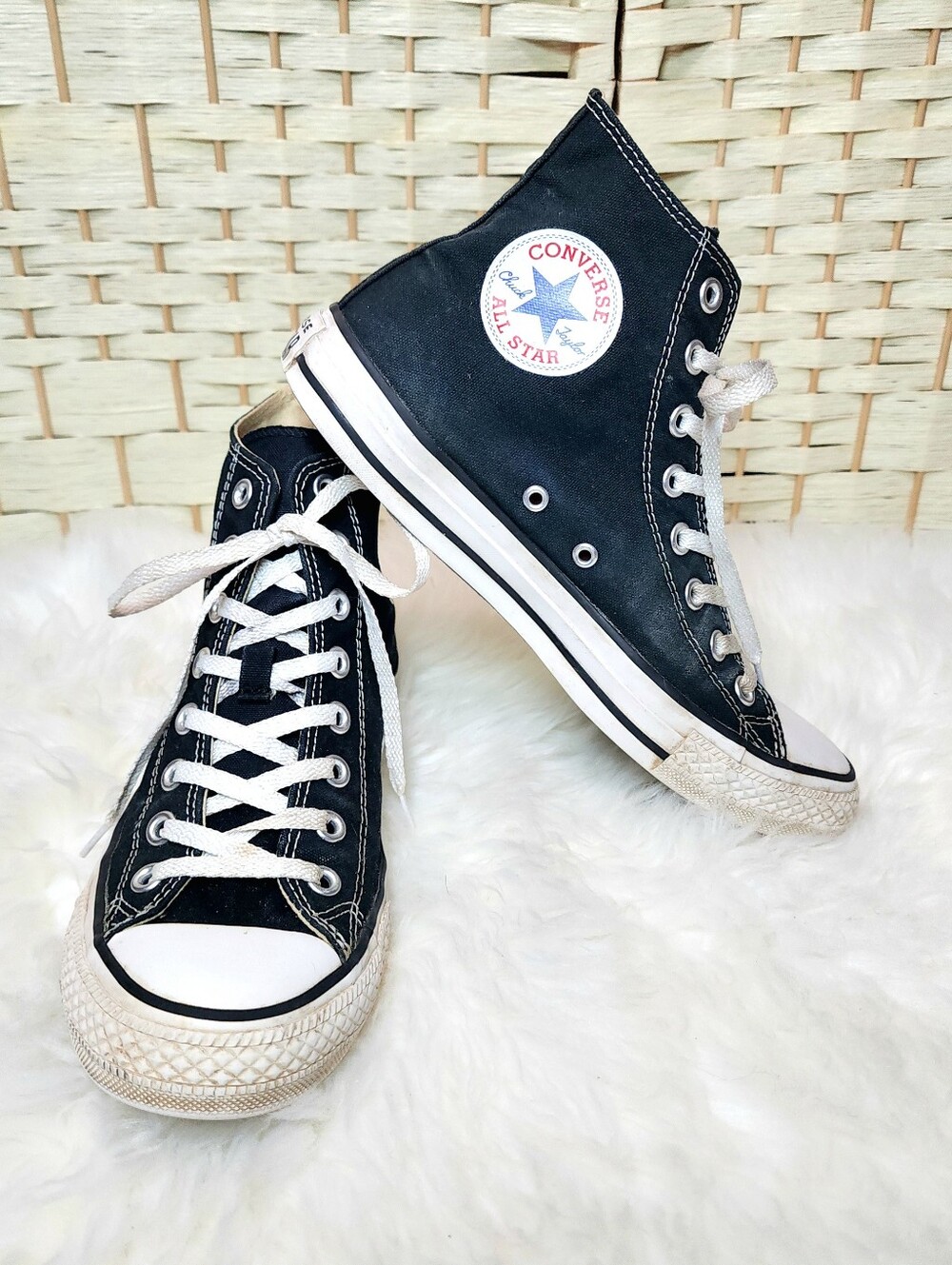 Converse Chuck Taylor All Star Women’s High Top Canvas Sneakers Black 8.5